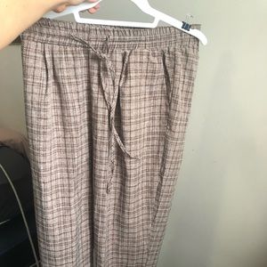 PLT Pleated brown plaid trousers